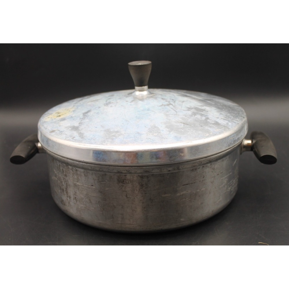 Vintage Wear-Ever 854 Aluminum Dutch Oven Casserole Pot With Lid USA AS-IS